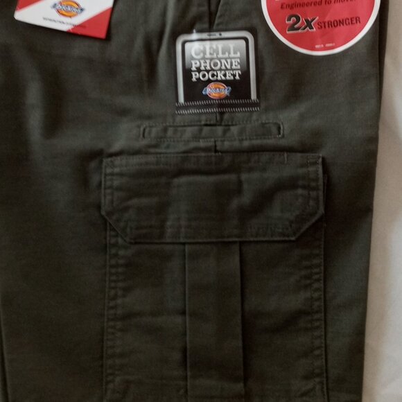 Dickies Men's 11" Inseam Flex Waist Regular Fit cargo Shorts Size 30 NWT - Picture 7 of 8